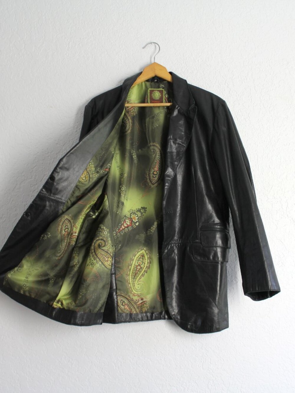 Kuhlman Genuine Leather Black Jacket paisley lining Men Size 3 / M